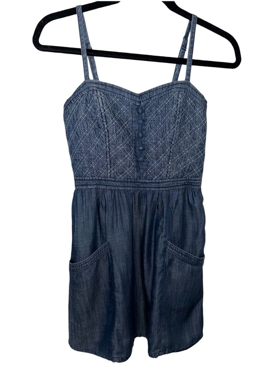 American Eagle Outfitters Dresses & Skirts - American Eagle Outfitters Chambray dress-lightweight, quilted button top,smocked